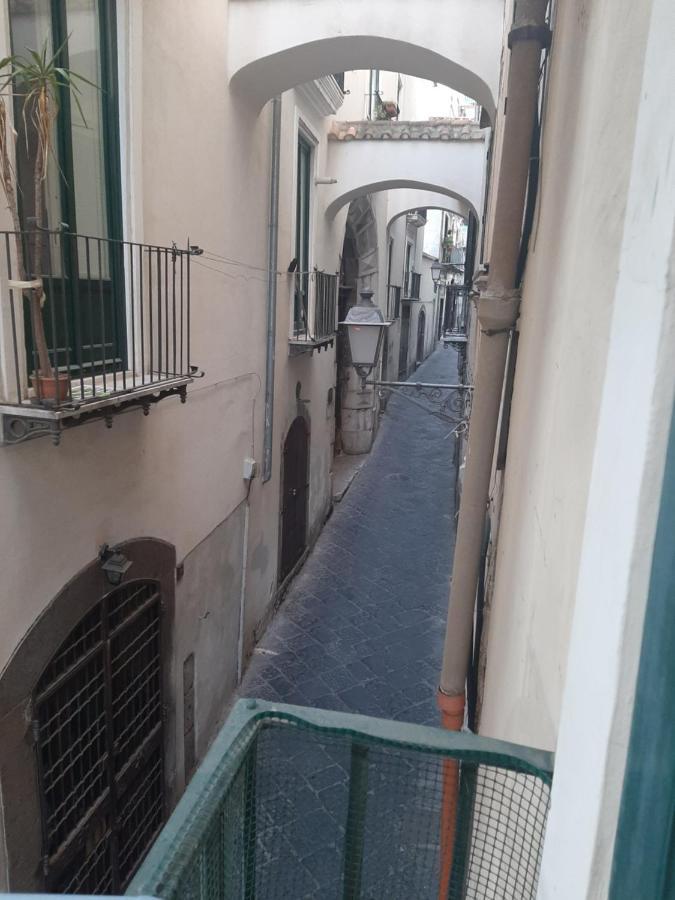 Le Ginestre In Centro Bed and Breakfast Σαλέρνο Εξωτερικό φωτογραφία