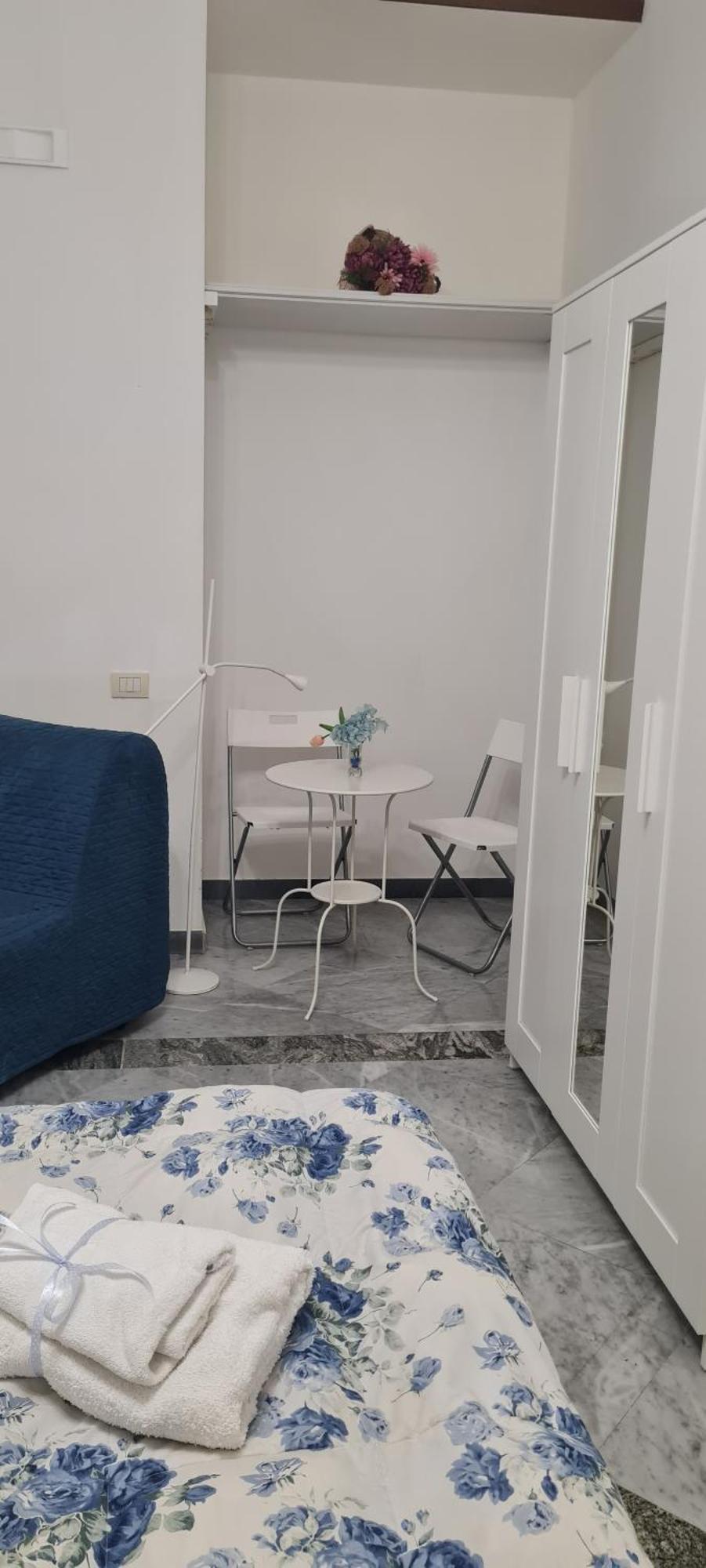 Le Ginestre In Centro Bed and Breakfast Σαλέρνο Εξωτερικό φωτογραφία