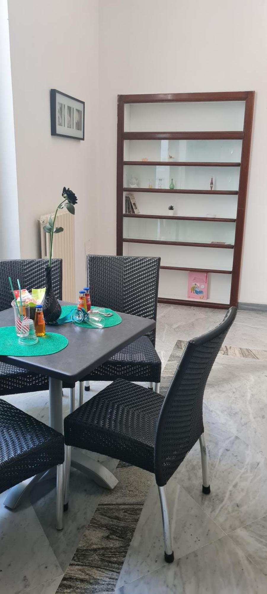 Le Ginestre In Centro Bed and Breakfast Σαλέρνο Δωμάτιο φωτογραφία